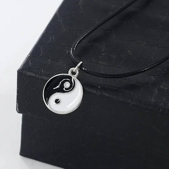 Zen Mindful Balance Yin Yang Black White Enamel Pendant Vegan Leather Necklace - Picture 1 of 5